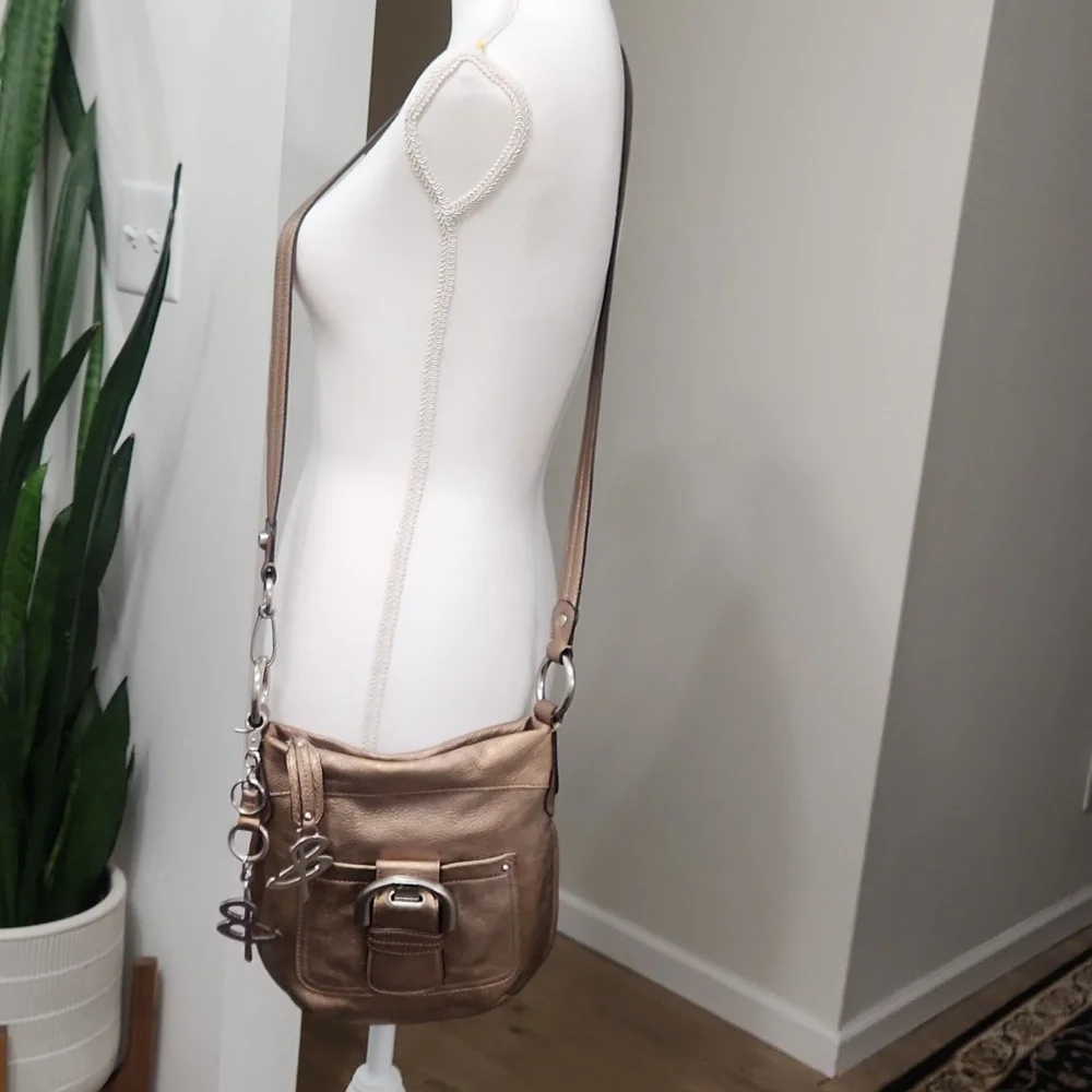 B. Makowsky Metallic Bronze Crossbody Pebbled Leather Bag - Picture 15 of 16